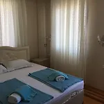 Bed & Breakfast Gerence Butik Alaçatı