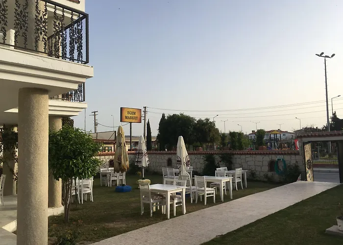 Alojamento de Acomodação e Pequeno-almoço Gerence Butik Alacati